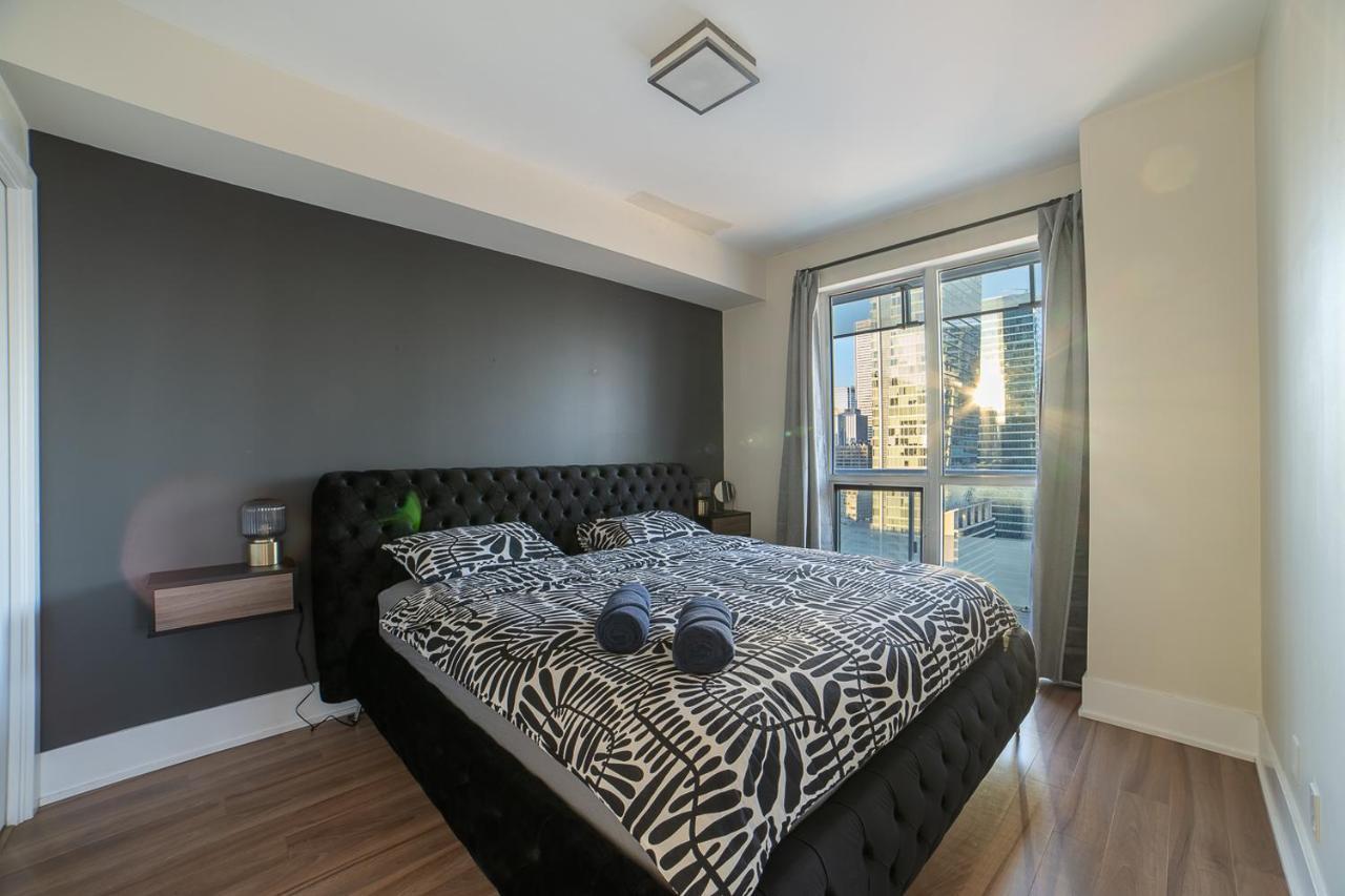 Designer Condo W/ Cn Tower View & Parking Toronto Exterior foto
